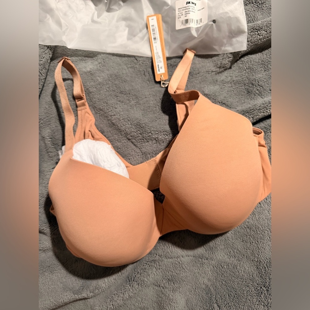 [Skims] NWT Smoothing Full Coverage Lightly Lined Bra - Picture 6 of 8
